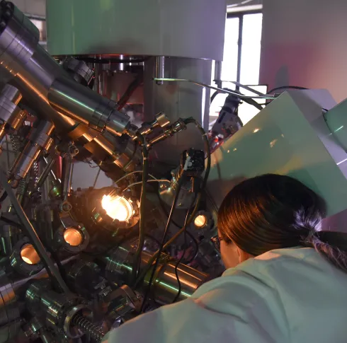 equipment at the Bernal lab institute for research 