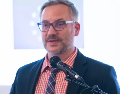 Professor Nils Ringe