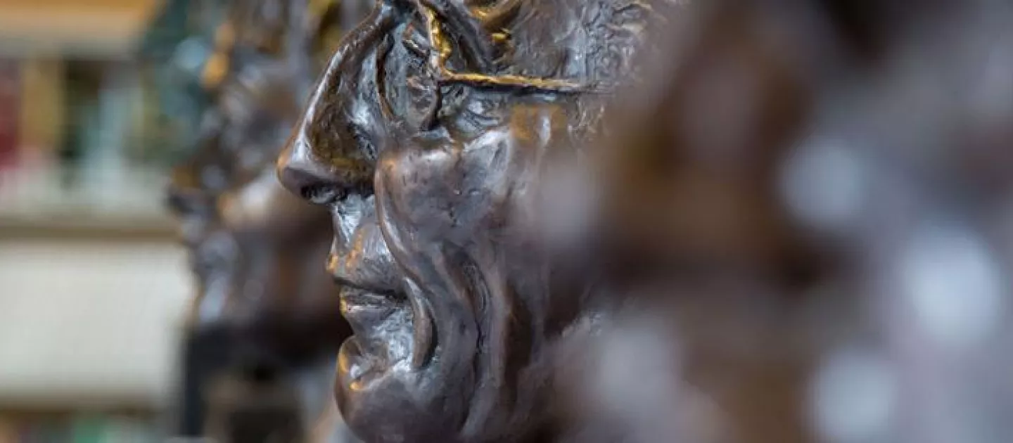 Glucksman Library heads